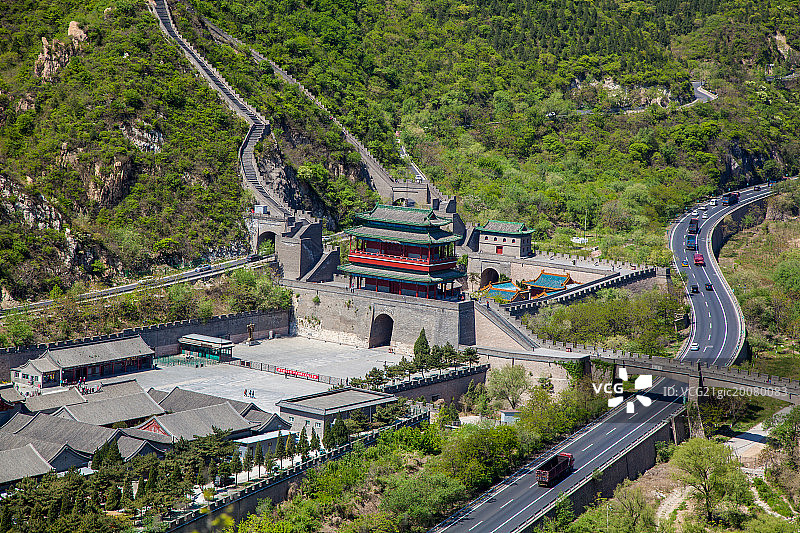 长城和高速公路图片素材