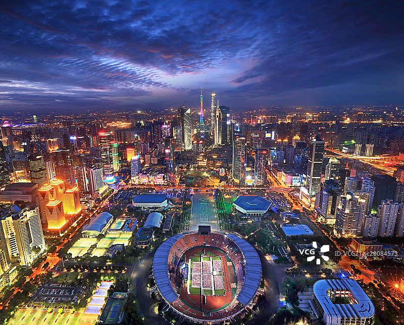 广东省广州天河体育中心建筑夜景图片素材
