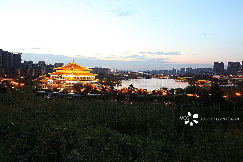 陕西省西安曲江池南湖遗址公园图片素材