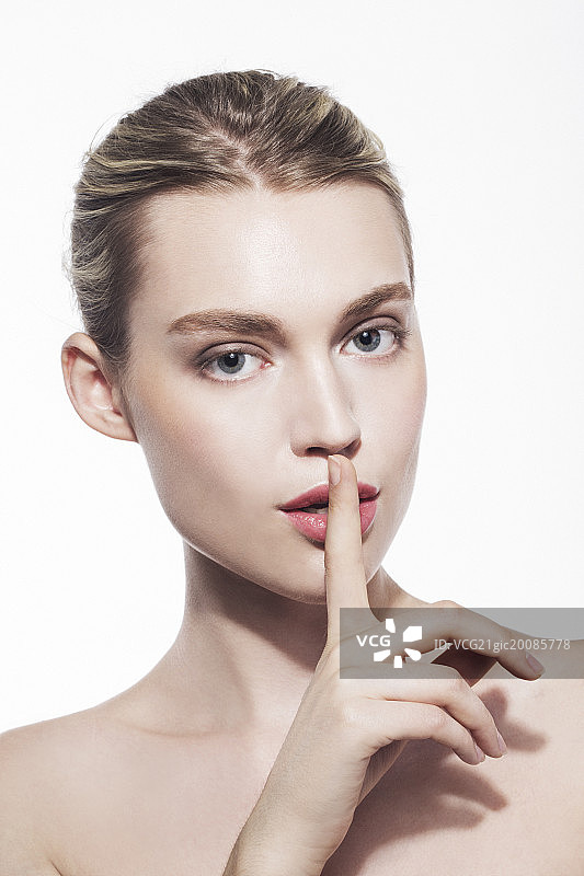 年轻的女人肖像图片素材