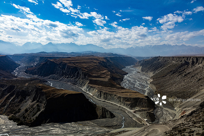 新疆奎屯安集海大峡谷图片素材