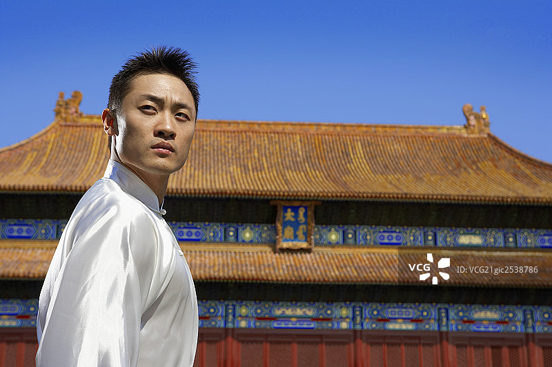 练武的男子图片素材
