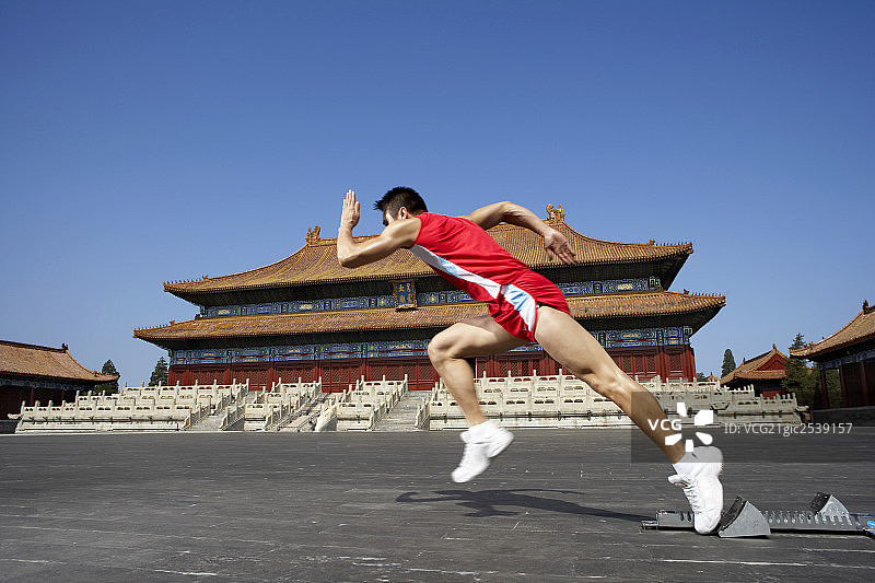 运动员在太庙内起跑图片素材