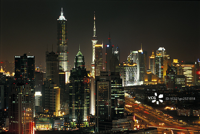 上海陆家嘴城市建筑夜景图片素材
