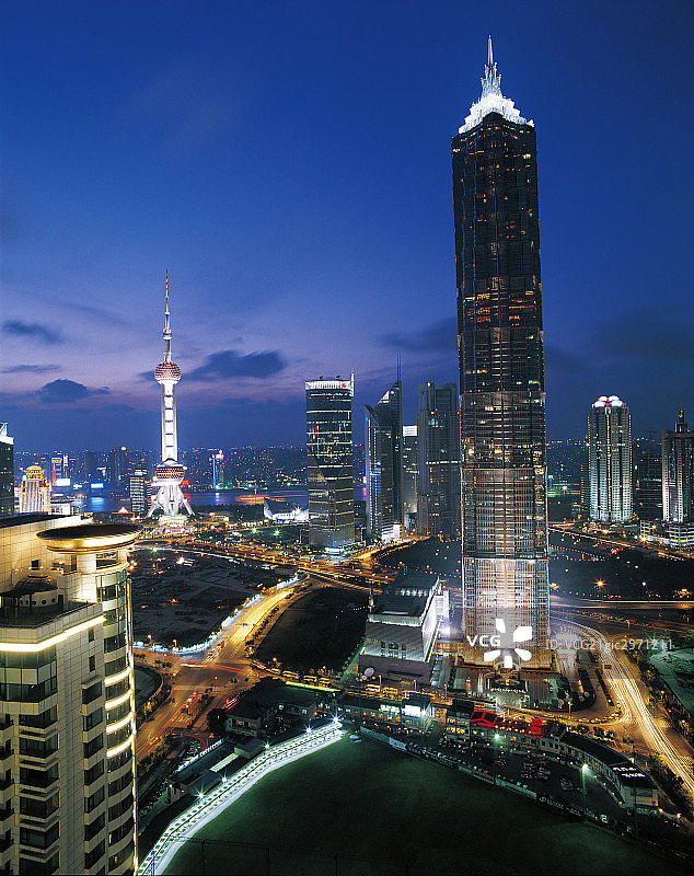 上海世贸大厦夜景图片素材
