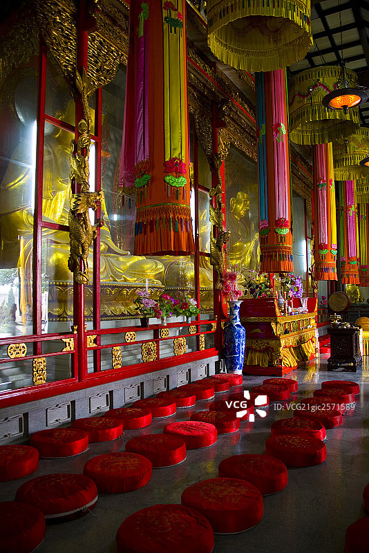 西安法门寺、寺院、贡巴寺、武则天的青铜和铁质佛像图片素材