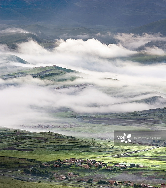 四川阿坝丹巴风景草原风光图片素材