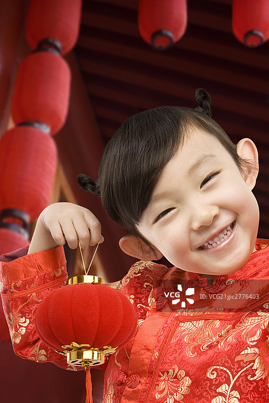可爱的小女孩过新年图片素材