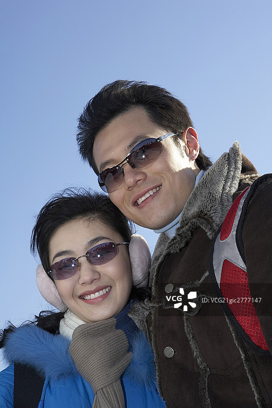 年轻夫妇图片素材