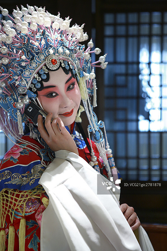 贵妃打电话图片素材