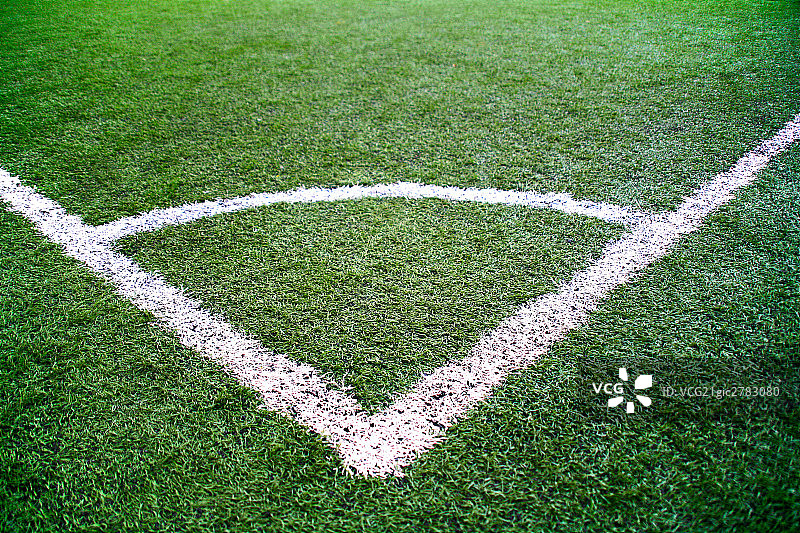 北京大学,足球场的角旗区图片素材