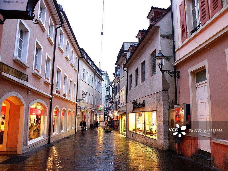 德国,巴登巴登购物街图片素材
