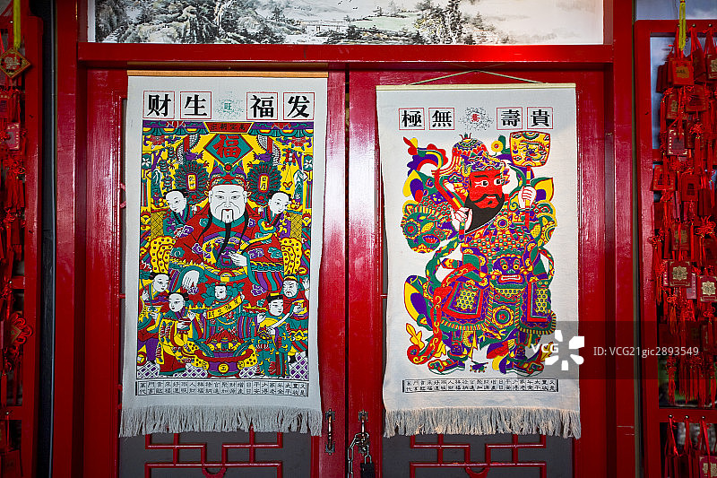 北京前门正阳门城楼内红漆门图片素材