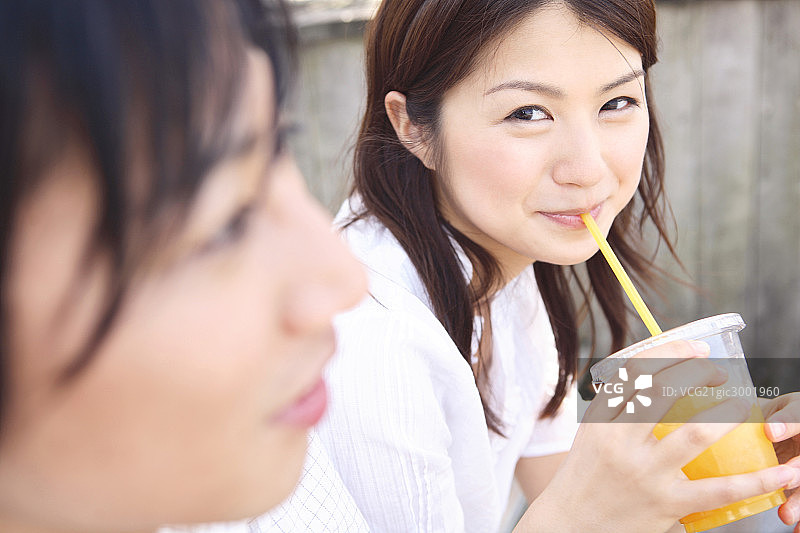 Young couple图片素材