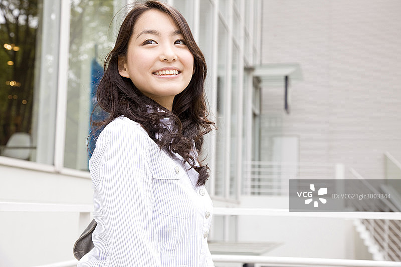 亚洲年轻女性肖像图片素材