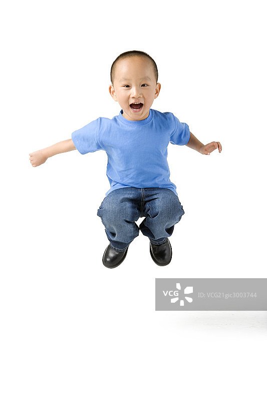 可爱的小男孩图片素材