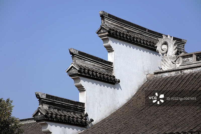 中国,浙江乌镇屋顶檐尖图片素材