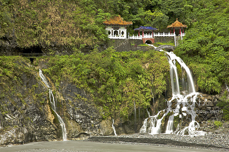 中国台湾太鲁阁公园,长春祠图片素材