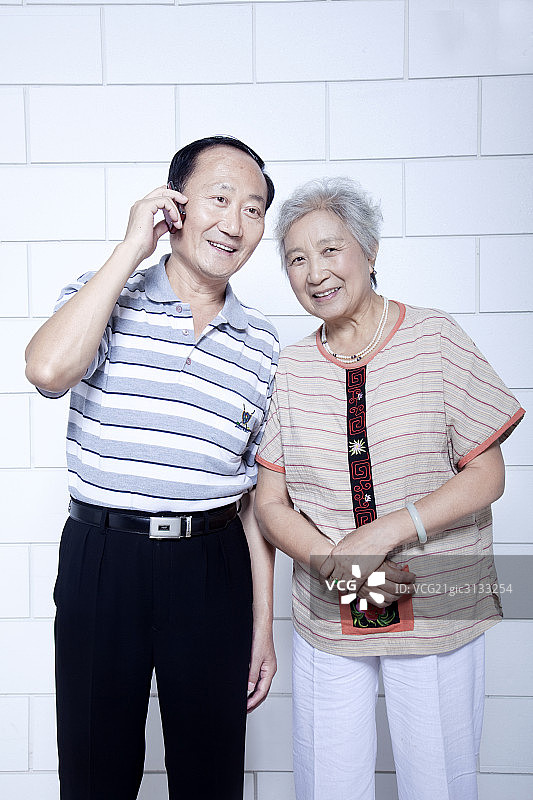 一对老年夫妇在一起图片素材