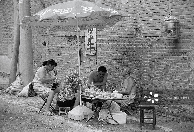 西城区棉花胡同北口老北京居民生活图片素材