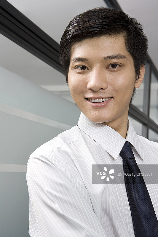 男商务人士办公室肖像图片素材