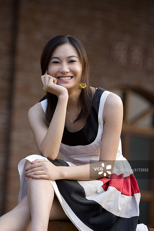 年轻女孩肖像图片素材