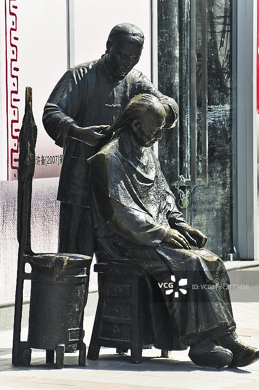 王府井步行街雕塑图片素材