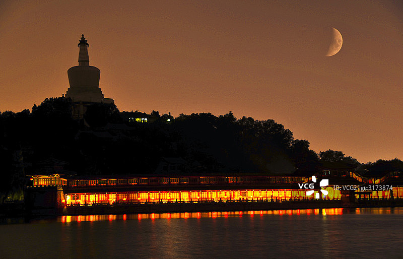 北京北海公园夜景图片素材