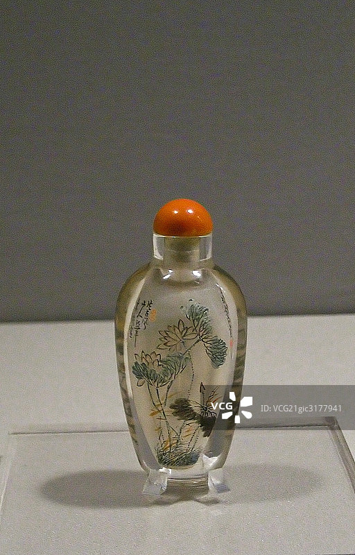 周乐无内画花卉纹鼻烟壶(清光绪)图片素材
