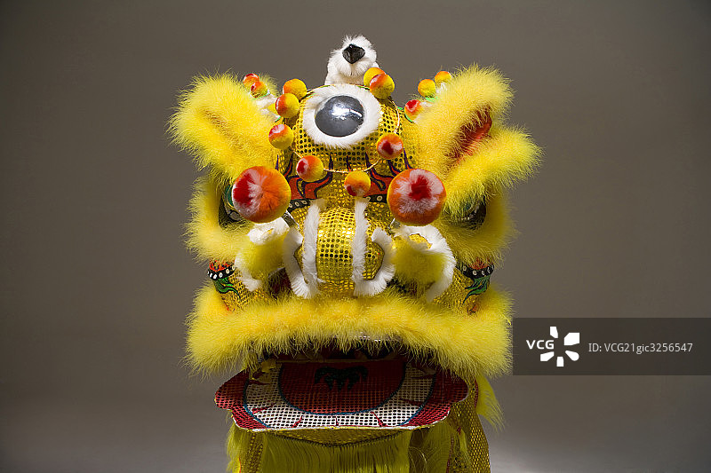 黄色醒狮头图片素材