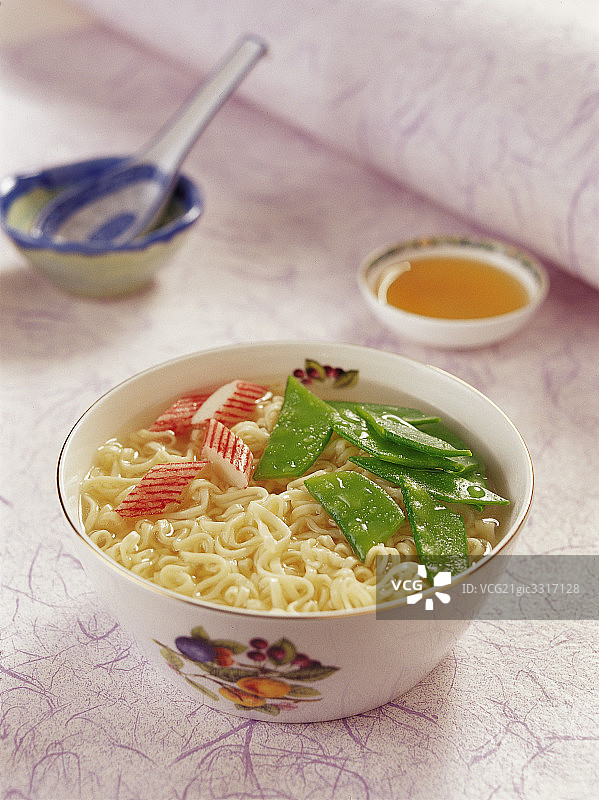 蔬菜海鲜面图片素材