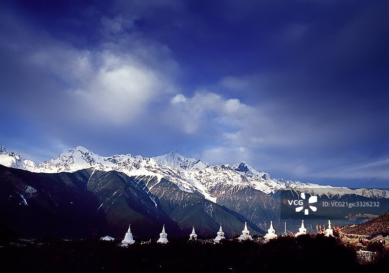 梅里雪山图片素材