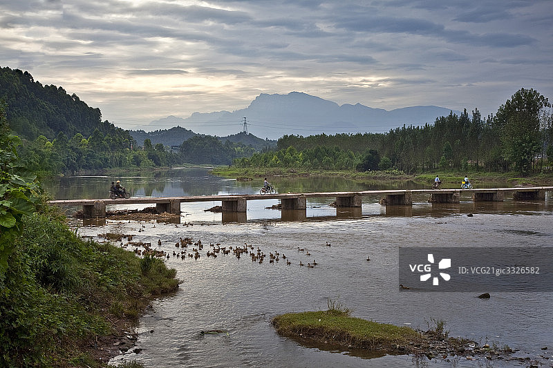 峨眉山，普贤殿图片素材