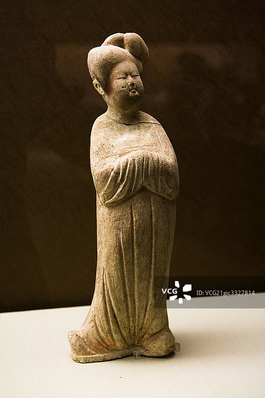 中国北京首都博物馆，仕女彩陶图片素材