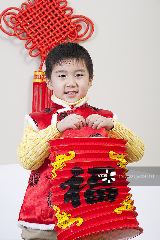 孩子们庆祝节日图片素材