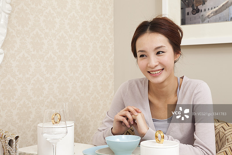 闲暇时间的女人图片素材