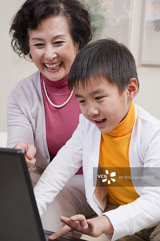 传统中式家庭生活图片素材