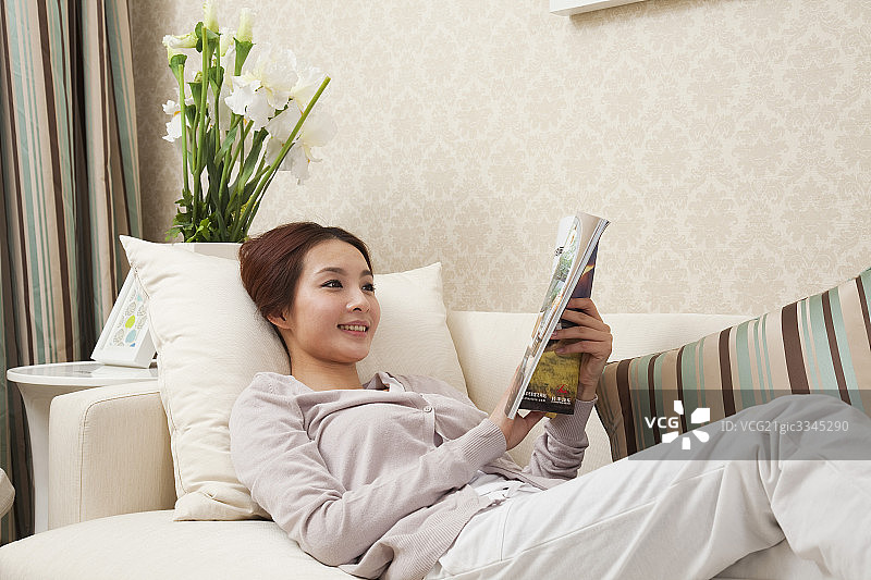 闲暇时间的女人图片素材