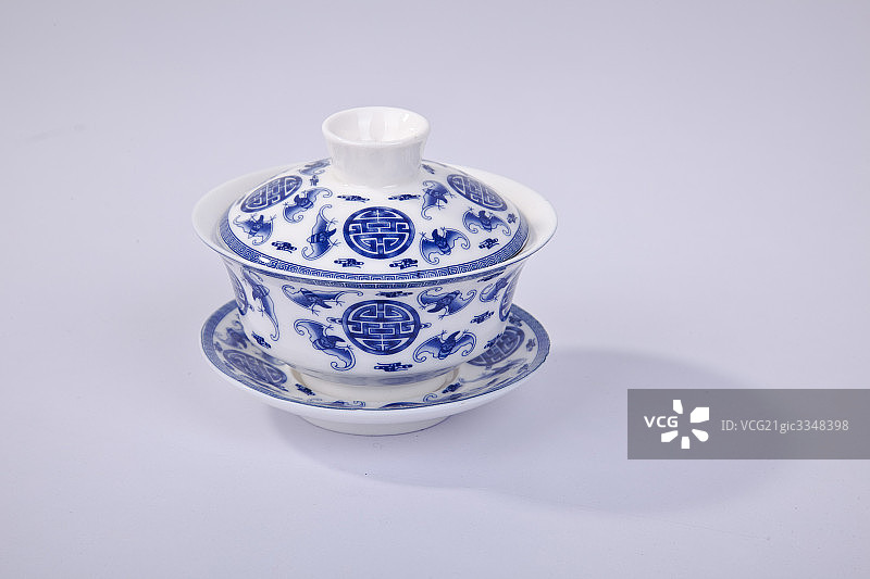 漂亮的青花瓷茶碗图片素材