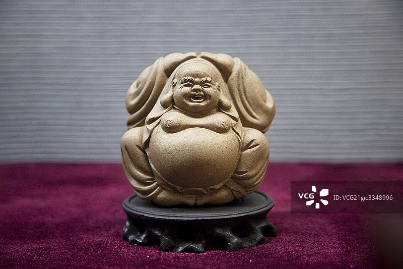 快乐的弥勒佛图片素材