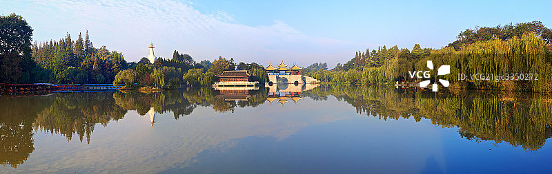扬州瘦西湖全景风光图片素材