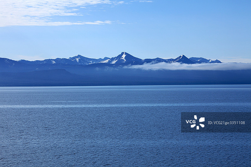 yellowstone lake图片素材