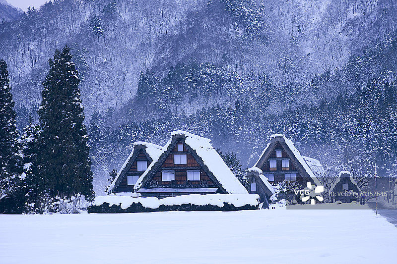 房屋雪景图片素材