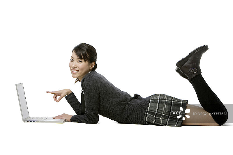 女大学生用电脑图片素材