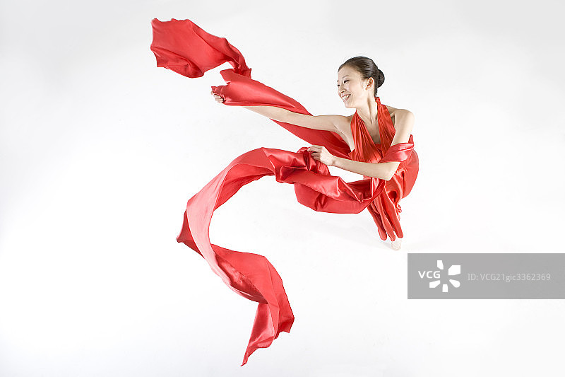 舞动红飘带图片素材