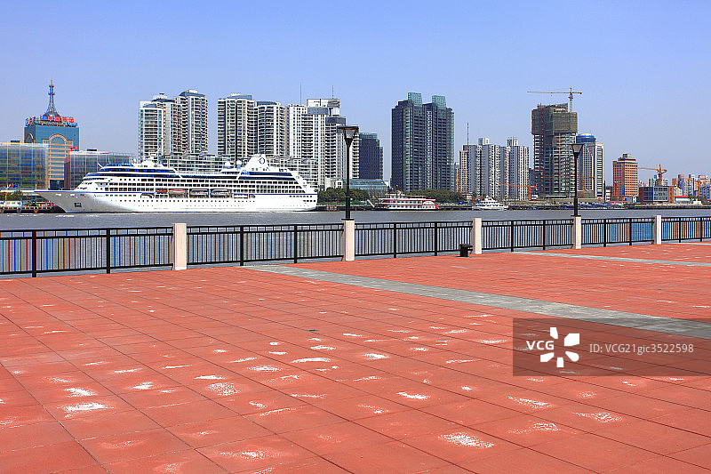 上海浦东北外滩广场图片素材