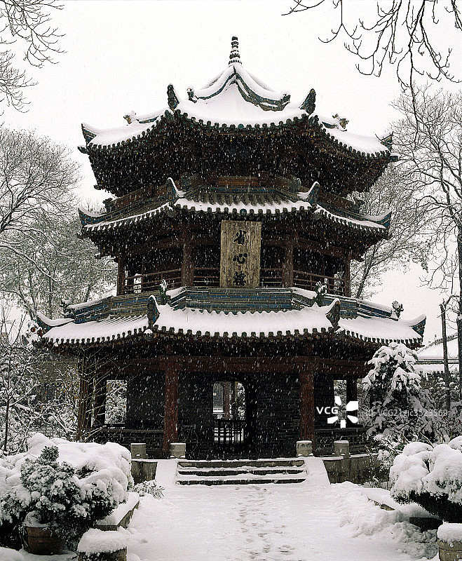 陕西省西安华觉巷清真寺雪景图片素材