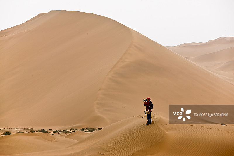巴丹吉林沙漠图片素材