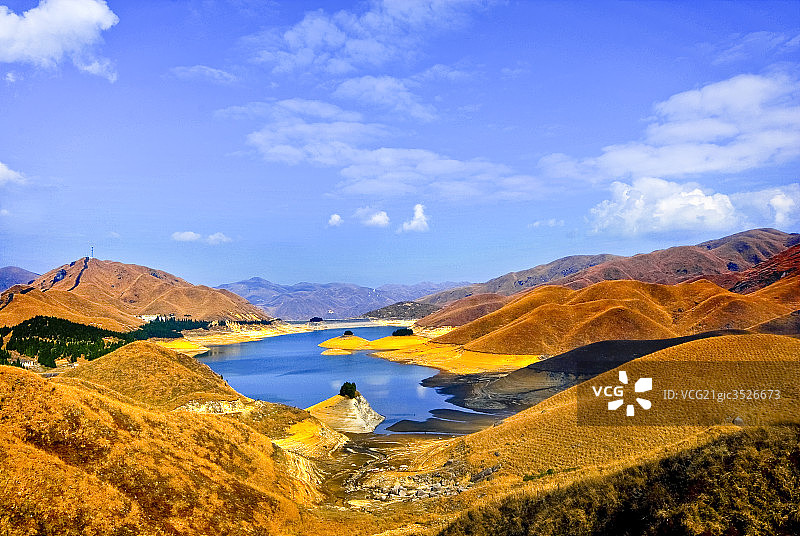广西桂林天湖珍宝顶水库图片素材