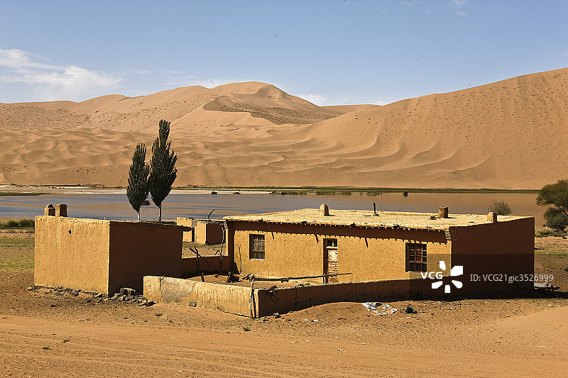 巴丹吉林沙漠图片素材